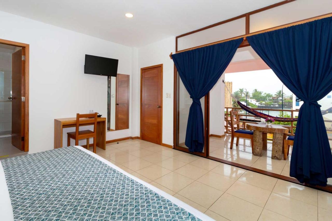 Plaza Luna Suites Puerto Ayora  Exterior foto